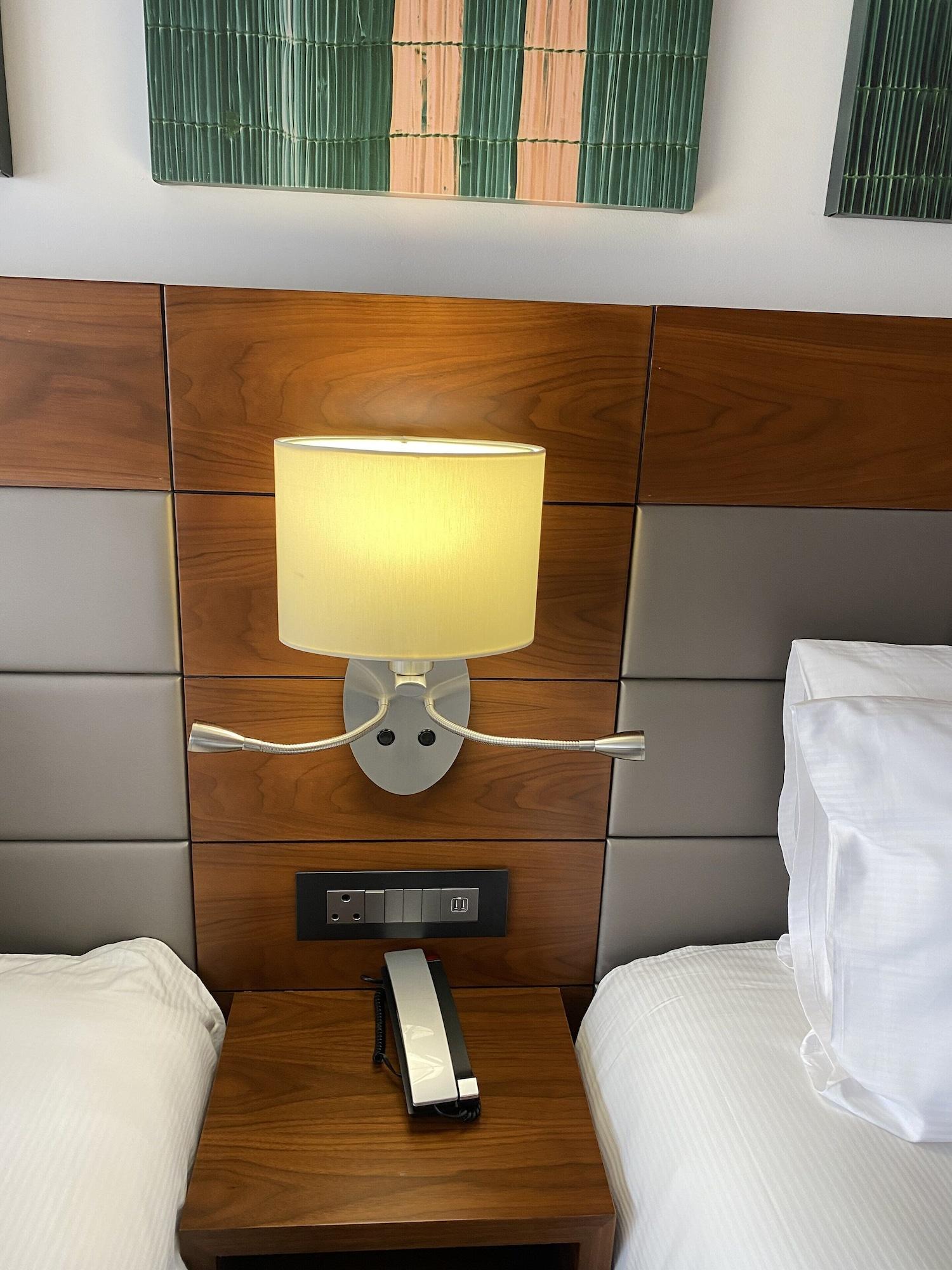 Hilton Garden Inn מבאבאנה מראה חיצוני תמונה