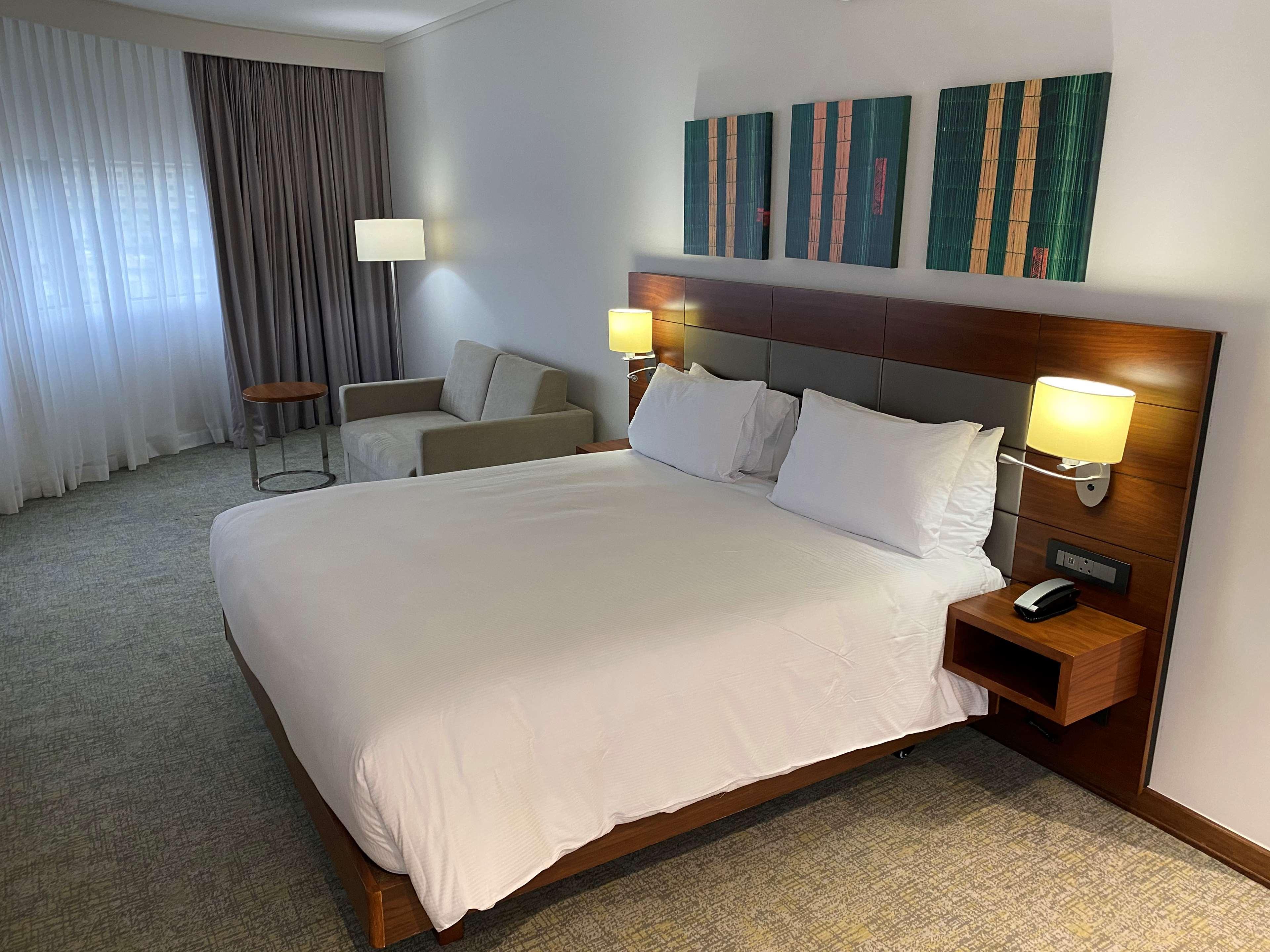 Hilton Garden Inn מבאבאנה מראה חיצוני תמונה