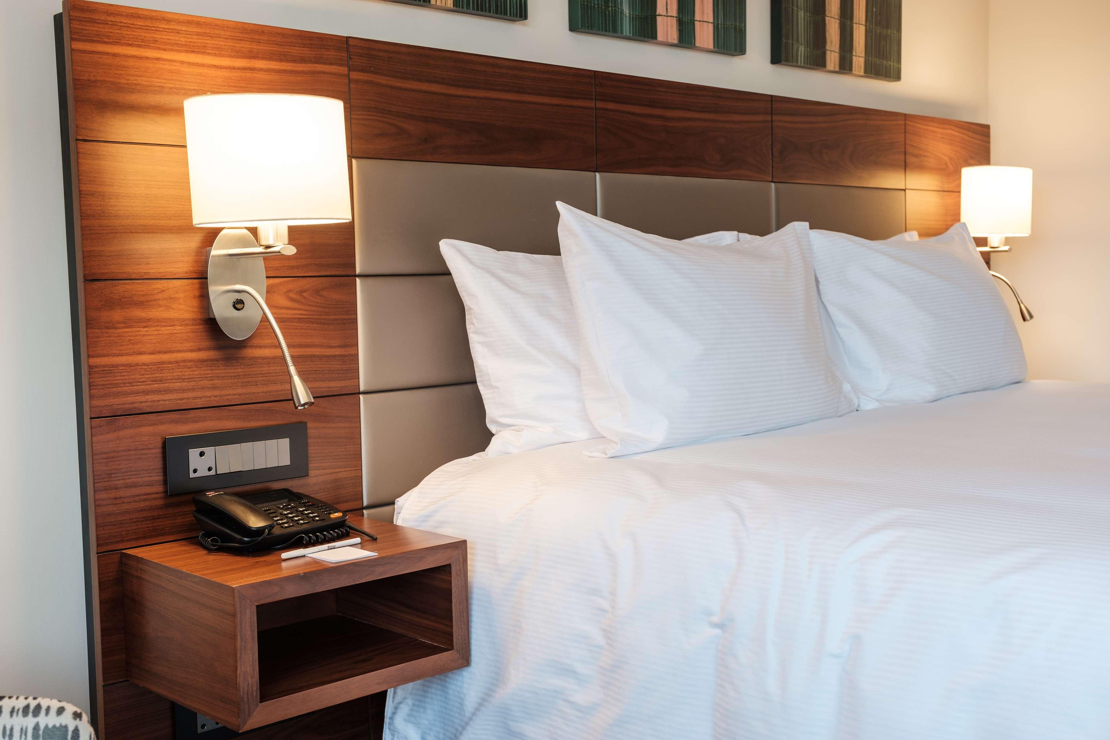 Hilton Garden Inn מבאבאנה מראה חיצוני תמונה