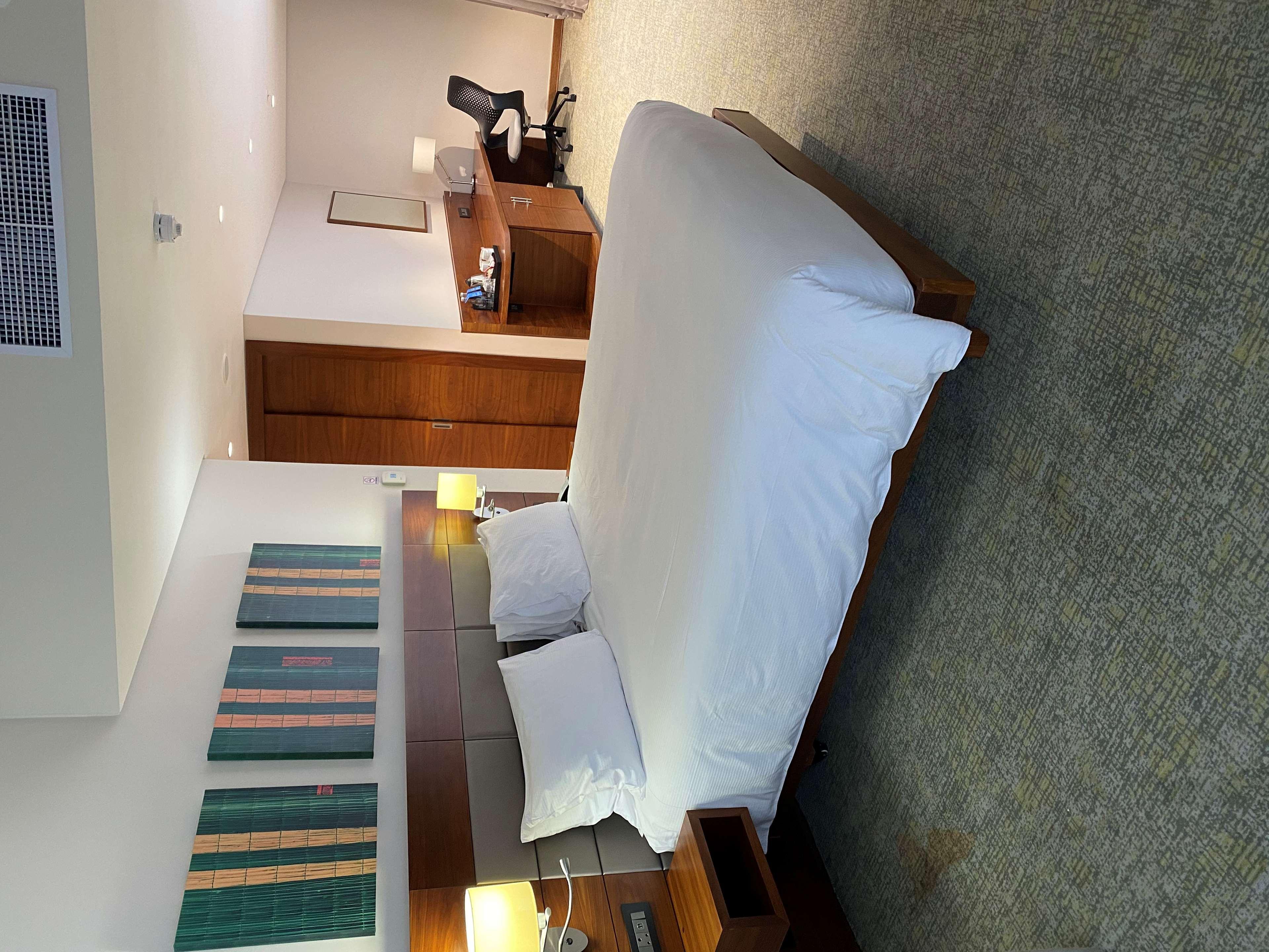Hilton Garden Inn מבאבאנה מראה חיצוני תמונה