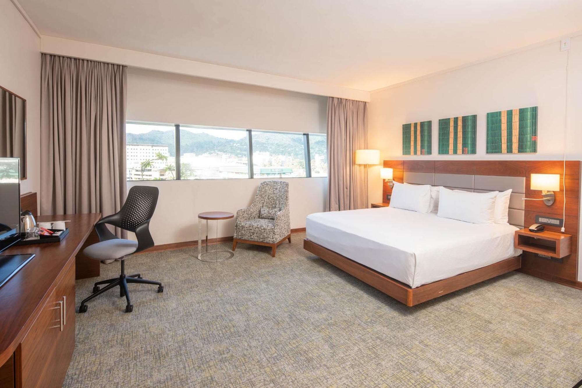 Hilton Garden Inn מבאבאנה מראה חיצוני תמונה