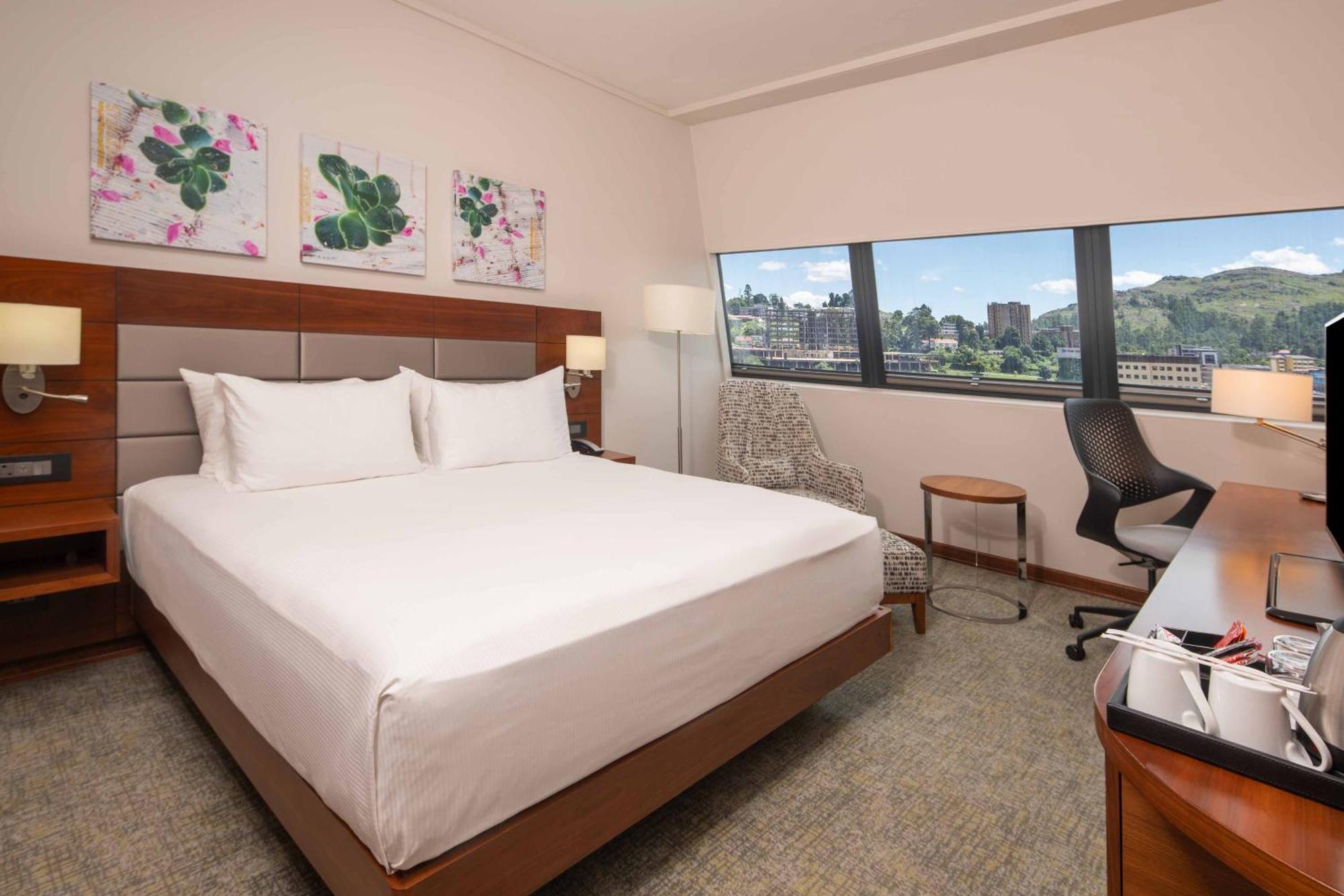 Hilton Garden Inn מבאבאנה מראה חיצוני תמונה