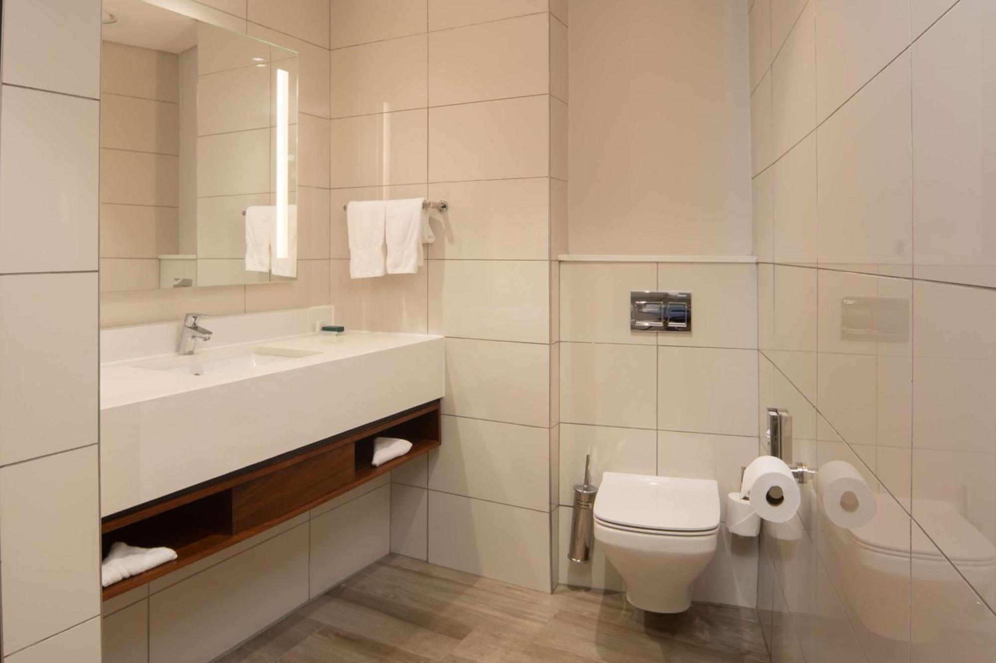 Hilton Garden Inn מבאבאנה מראה חיצוני תמונה