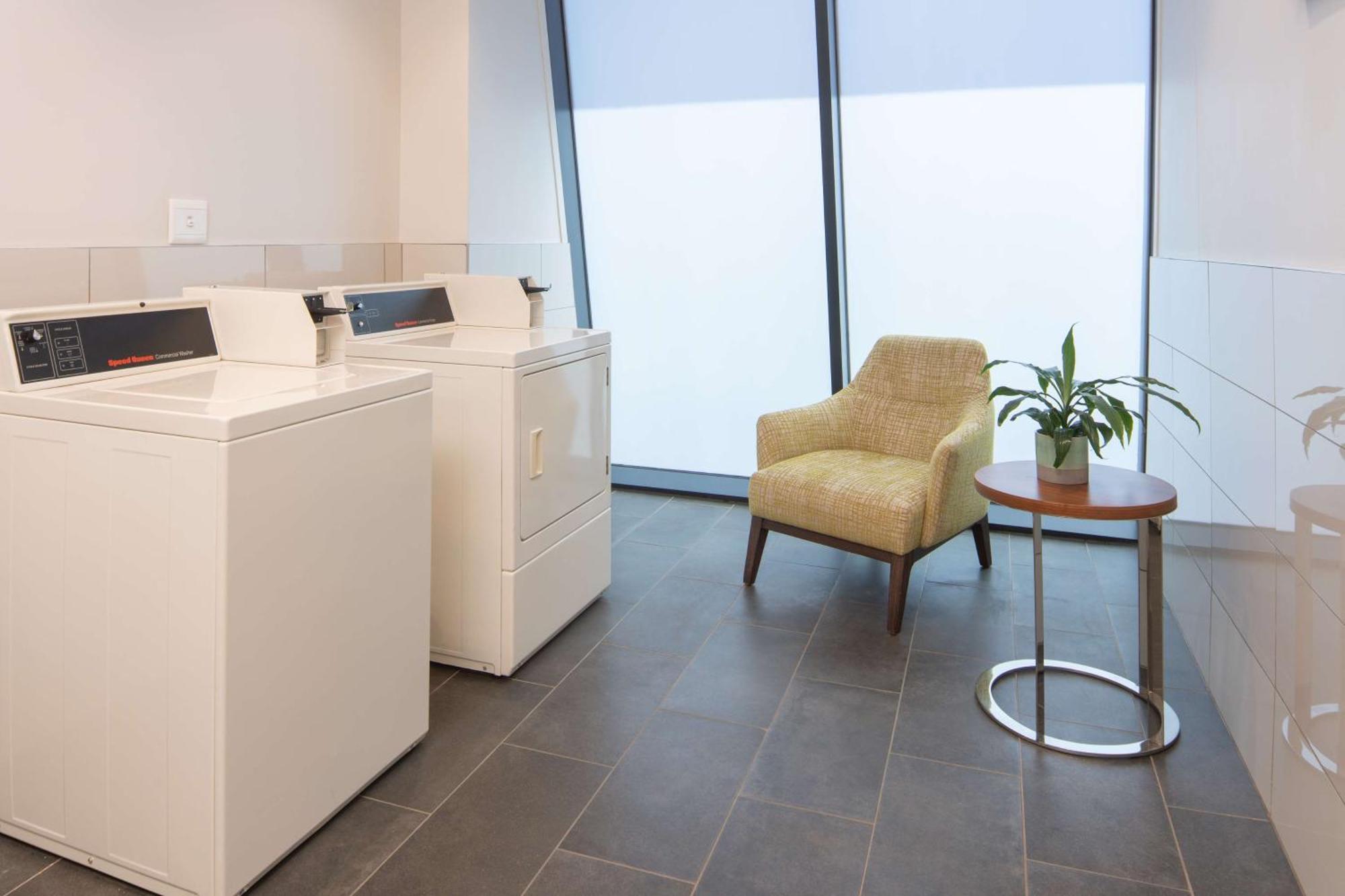 Hilton Garden Inn מבאבאנה מראה חיצוני תמונה