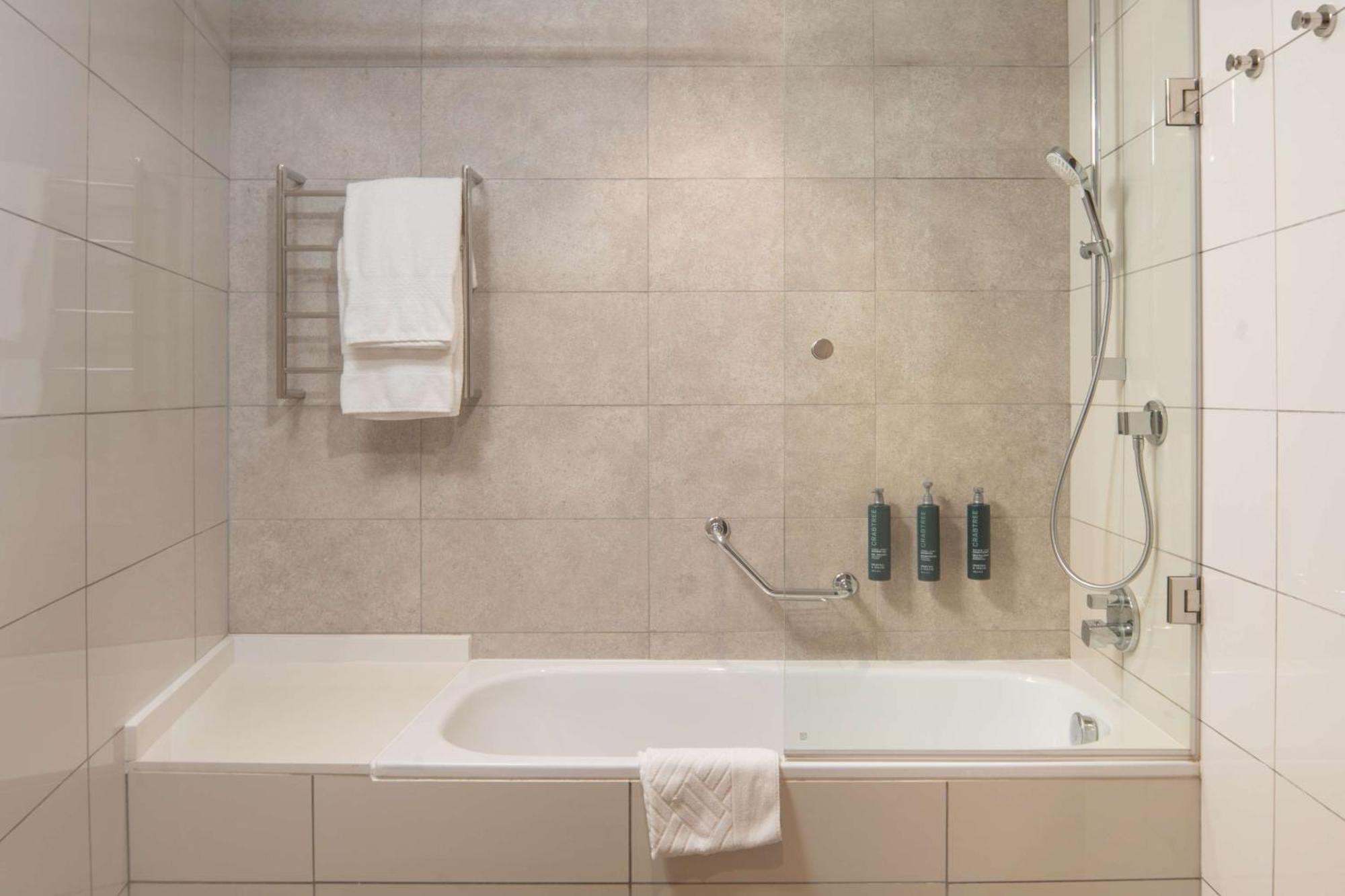 Hilton Garden Inn מבאבאנה מראה חיצוני תמונה